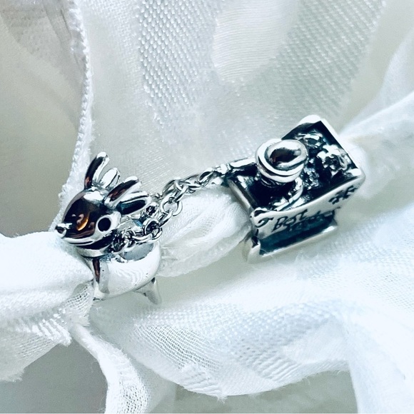 🎅 NWOT Santa Sleigh & Reindeer  Charm – Christmas 🦌 - Picture 6 of 15